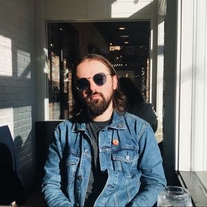 Meet your Posher, Alex